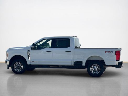 Used 2024 Ford F250 XLT w/ FX4 Off-Road Package AWD/4WD image 4