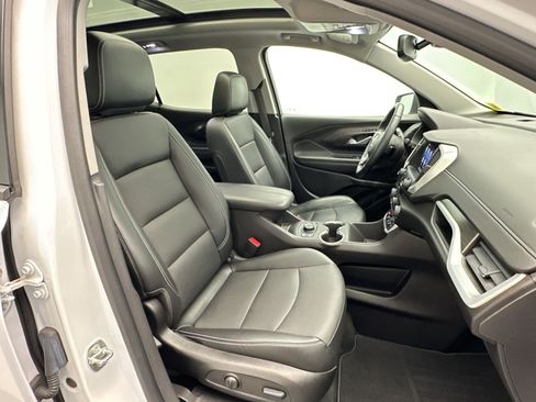 Certified 2024 GMC Terrain SLT AWD/4WD image 25