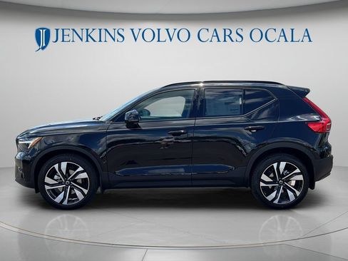 New 2026 Volvo XC40 B5 Plus w/ Climate Package AWD/4WD image 6