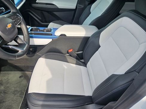 Used 2025 Chevrolet Equinox EV LT FWD image 10