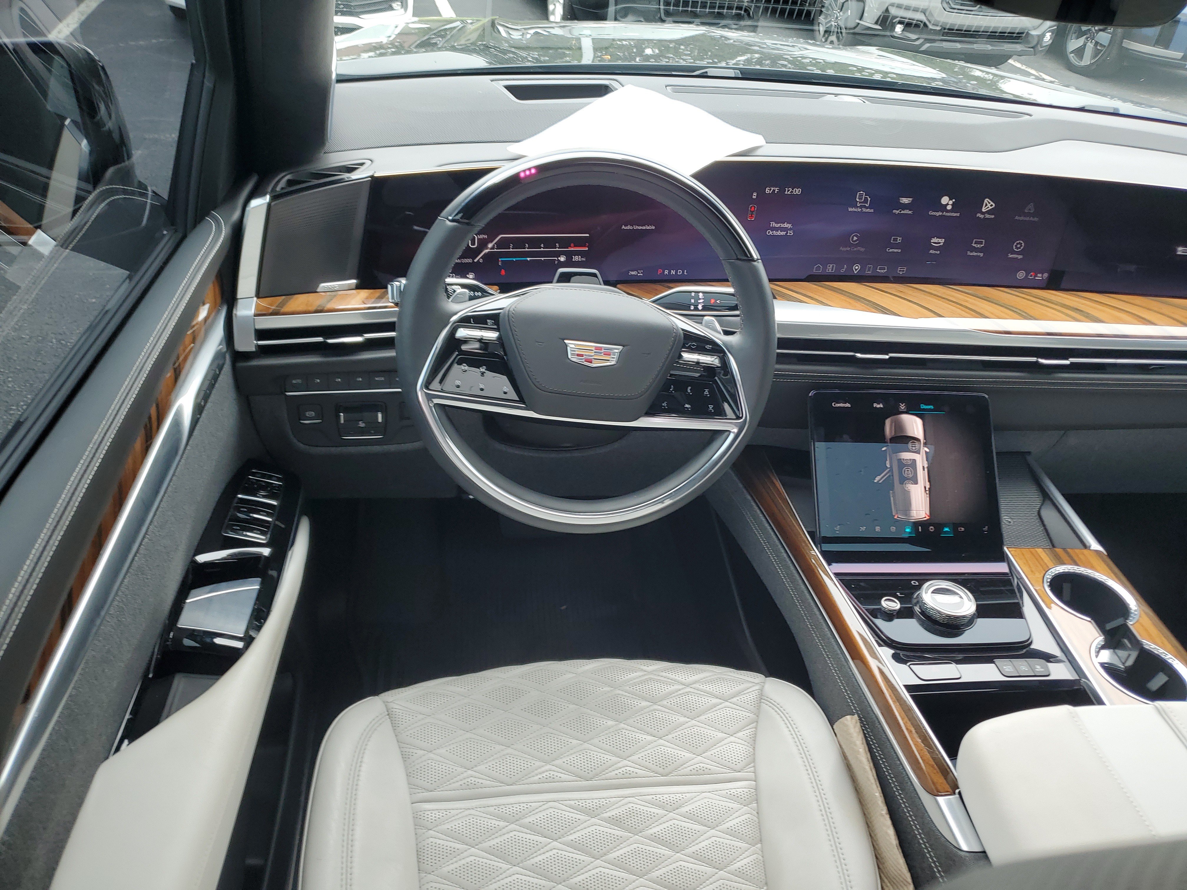 Used 2025 Cadillac Escalade ESV Sport Platinum w/ LPO, Floor Liner Package AWD/4WD image 11