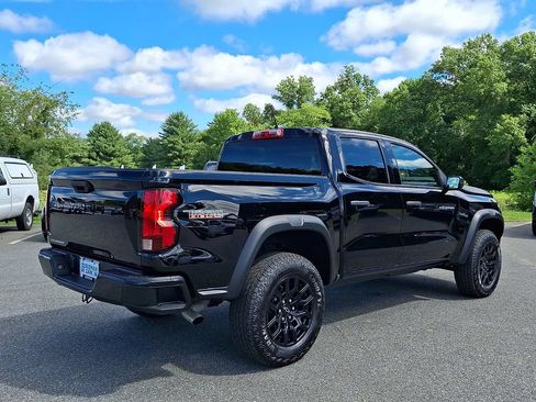 Used 2024 Chevrolet Colorado Trail Boss AWD/4WD image 6