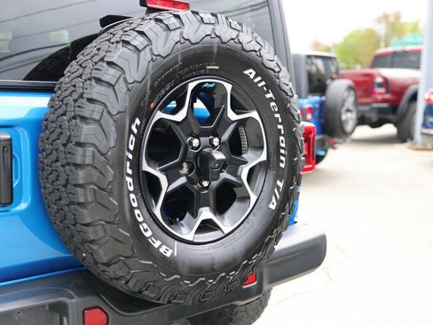 Used 2023 Jeep Wrangler Unlimited Rubicon 4xe w/ Steel Bumper Group AWD/4WD image 37