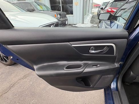 Used 2016 Nissan Altima 2.5 SR image 11