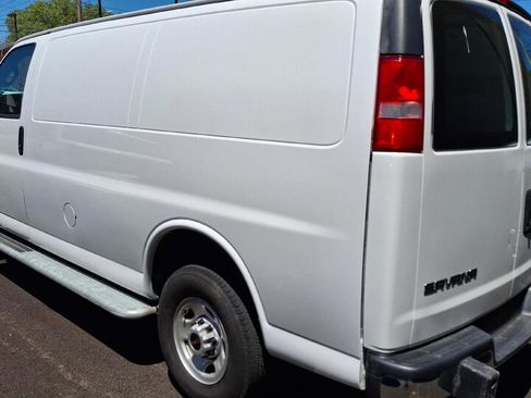 Used 2024 GMC Savana 2500 w/ Driver Convenience Package RWD image 4