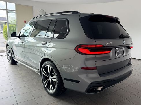 Used 2026 BMW X7 xDrive40i w/ M Sport Package AWD/4WD image 3