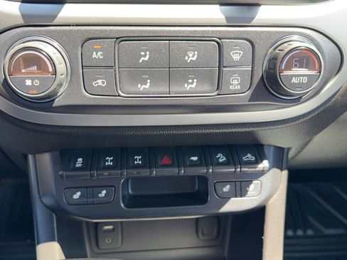 Used 2017 Chevrolet Colorado ZR2 image 24