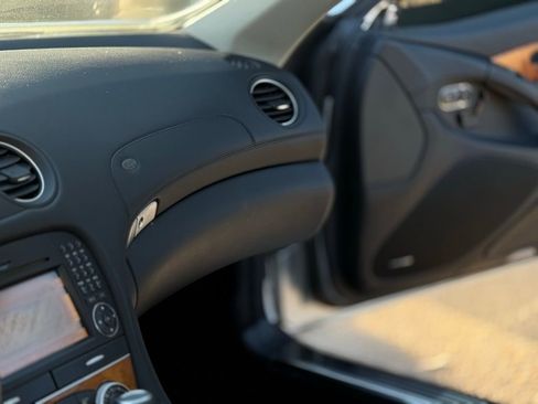 Used 2009 Mercedes-Benz SL 550 image 13