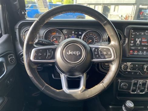 Used 2021 Jeep Gladiator Overland AWD/4WD image 19
