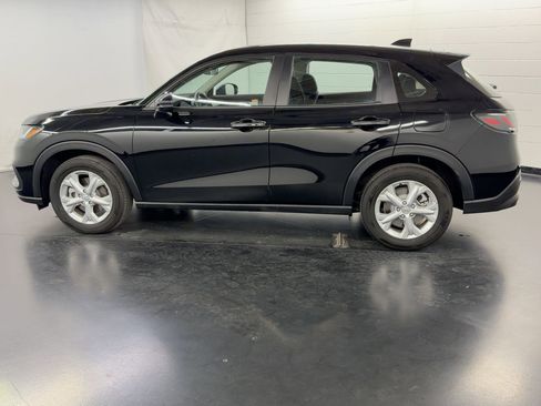 Certified 2024 Honda HR-V LX image 2