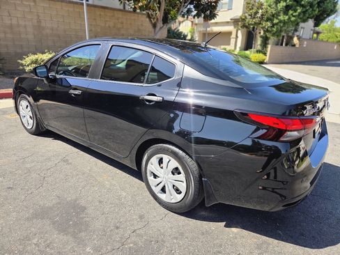 Used 2020 Nissan Versa S FWD image 8