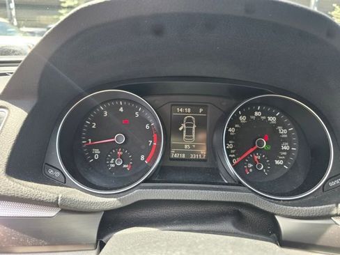 Used 2016 Volkswagen Passat 1.8T R-Line w/ R-Line Lighting Package FWD image 14