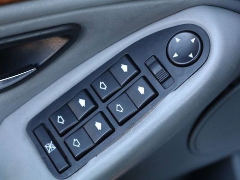 Used 2001 BMW 530i Sedan image 28