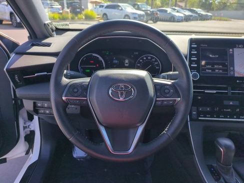 Used 2021 Toyota Avalon Limited w/ Advanced Safety Package FWD image 17
