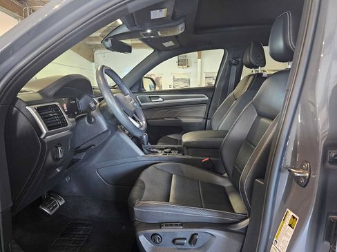 Used 2023 Volkswagen Atlas Cross Sport SEL R-Line AWD/4WD image 23