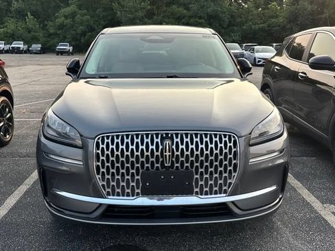 Used 2023 Lincoln Corsair AWD w/ Equipment Group 101A image 2