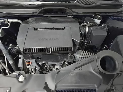 Used 2025 Honda Pilot EX-L image 12