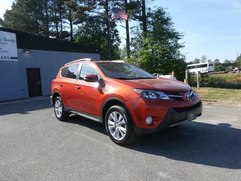 Used 2015 Toyota RAV4 Limited image 3