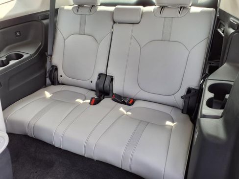 Used 2023 Honda Pilot EX-L image 14