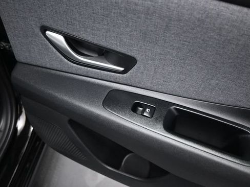Used 2024 Hyundai Elantra Limited FWD image 20