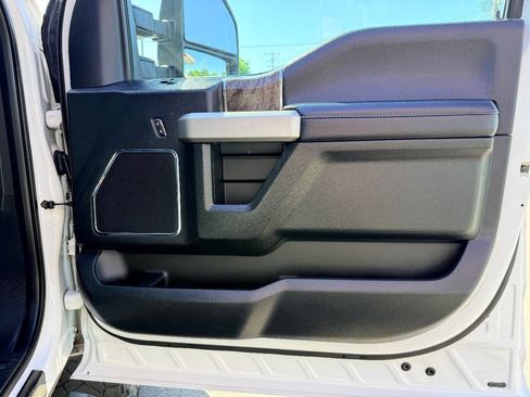 Used 2019 Ford F250 Lariat w/ Lariat Ultimate Package image 53