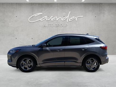 Used 2023 Ford Escape ST-Line w/ Tech Pack #1 FWD image 14