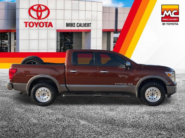Used 2018 Nissan Titan Platinum Reserve w/ Platinum Utility Package AWD/4WD image 5