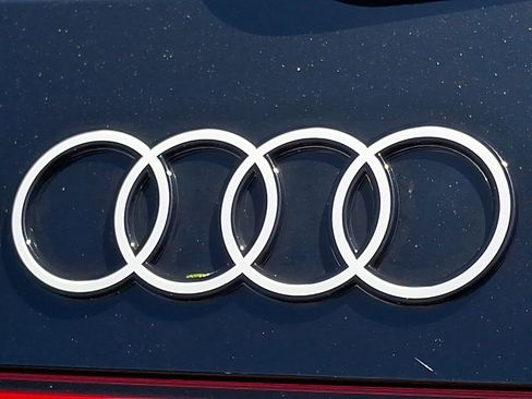 Used 2025 Audi Q5 Premium w/ Convenience Package AWD/4WD image 31