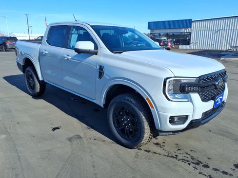 New 2026 Ford Ranger Lariat w/ Black Appearance Package image 8