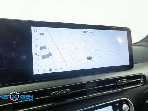 Used 2025 Genesis GV60 Advanced AWD/4WD image 21