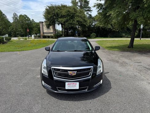 Used 2017 Cadillac XTS Luxury FWD image 2