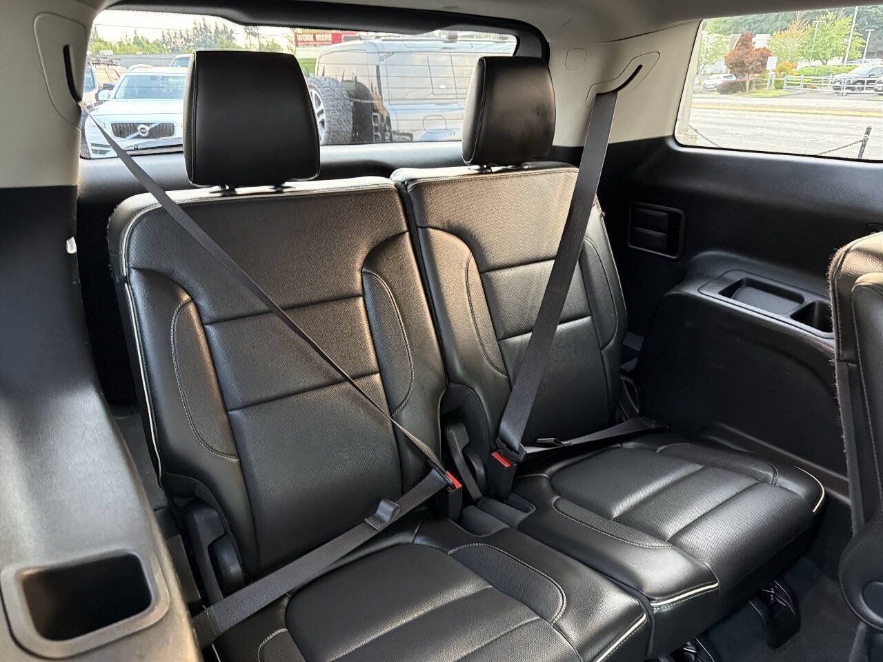 Used 2017 GMC Acadia Denali AWD/4WD image 25