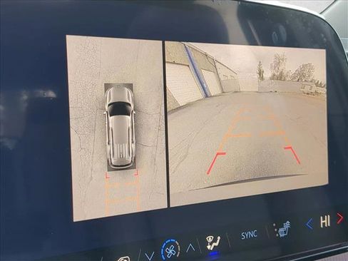 New 2026 Chevrolet Traverse Z71 image 19