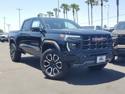 Used 2025 GMC Canyon AT4 w/ Nightfall Edition
