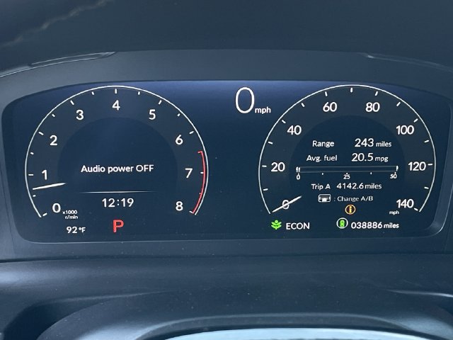 Used 2025 Honda Pilot Elite image 15