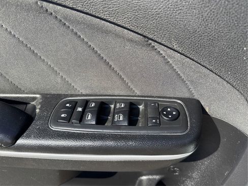 Used 2019 Dodge Charger SXT image 49