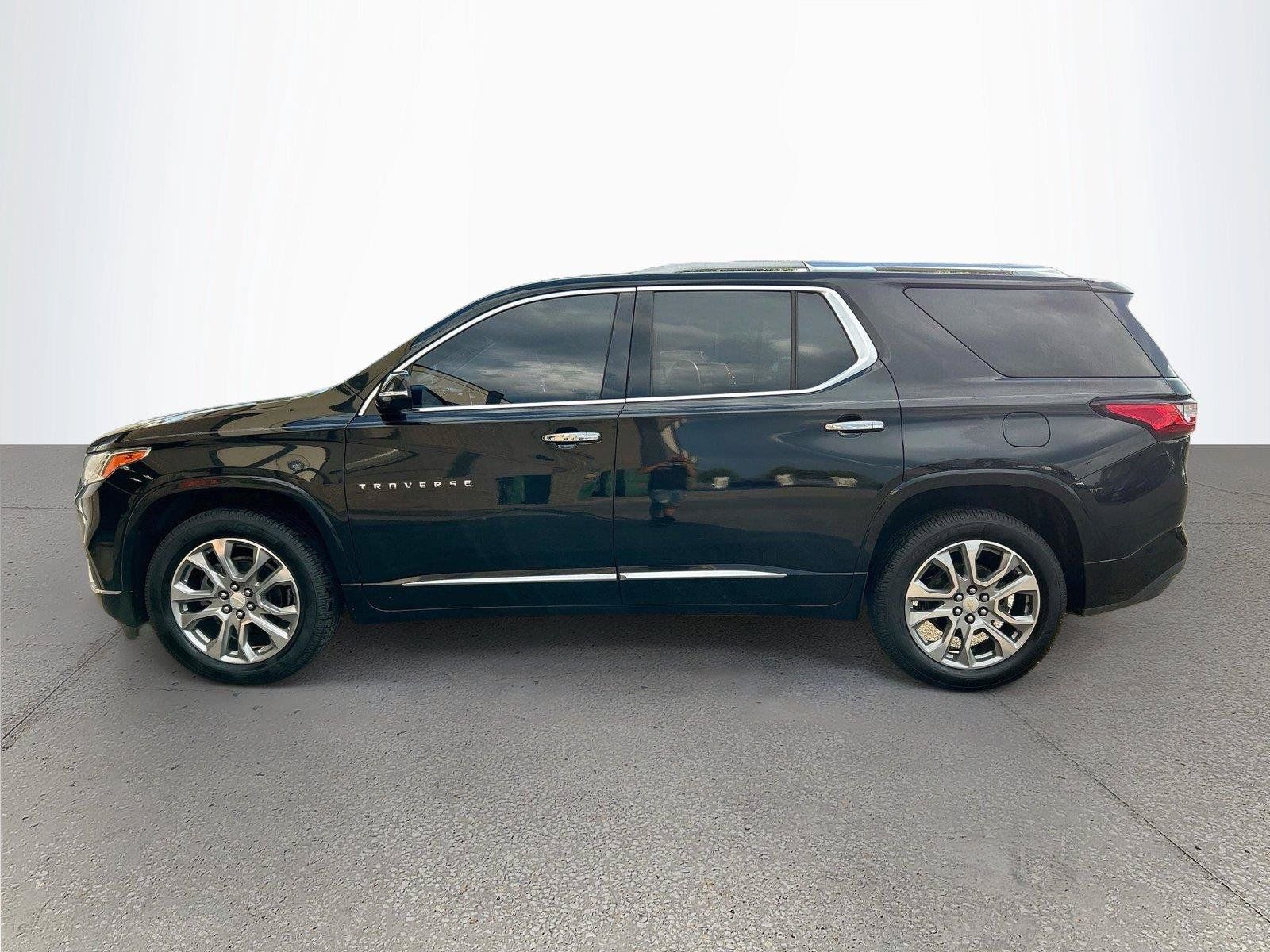 Used 2019 Chevrolet Traverse Premier w/ Driver Confidence II Package FWD image 7