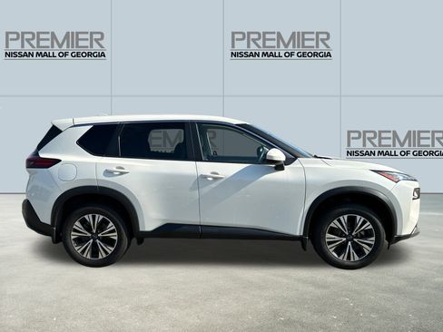 Certified 2023 Nissan Rogue SV image 4