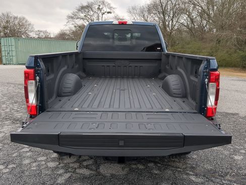 Used 2019 Ford F250 XL w/ STX Appearance Package image 11