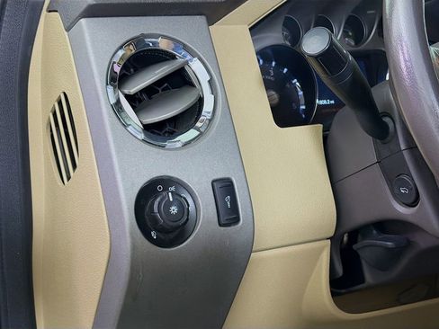 Used 2016 Ford F250 Lariat w/ Lariat Interior Package image 12