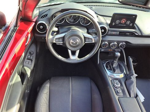 Used 2022 MAZDA MX-5 Miata RF Grand Touring w/ Weather Package image 8