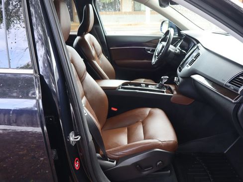 Used 2019 Volvo XC90 T6 Momentum w/ Advanced Package AWD/4WD image 24