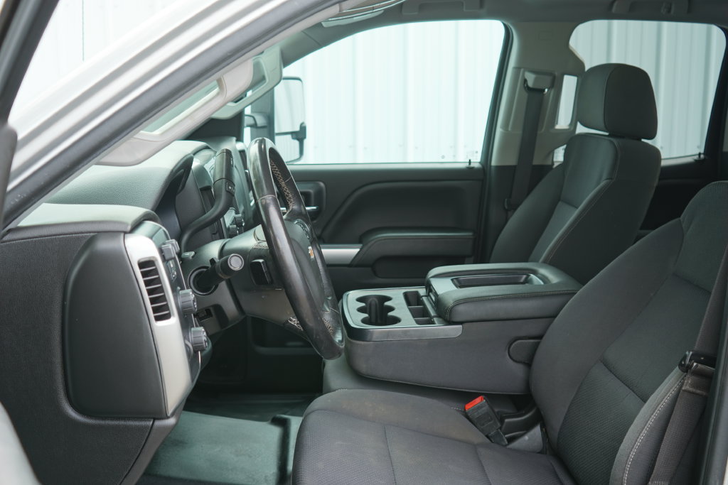 Used 2019 Chevrolet Silverado 2500 LT AWD/4WD image 13