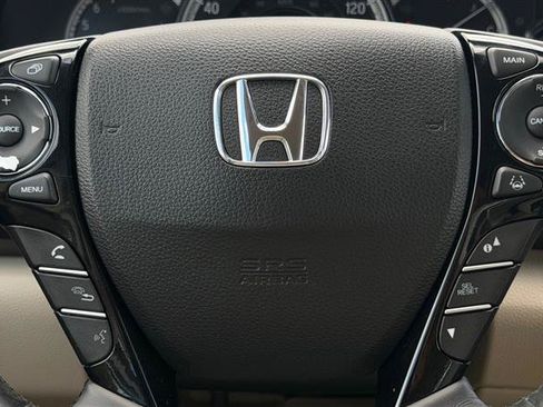Used 2016 Honda Accord EX-L image 29