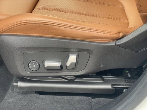 Used 2023 BMW X3 M40i w/ Premium Package image 15