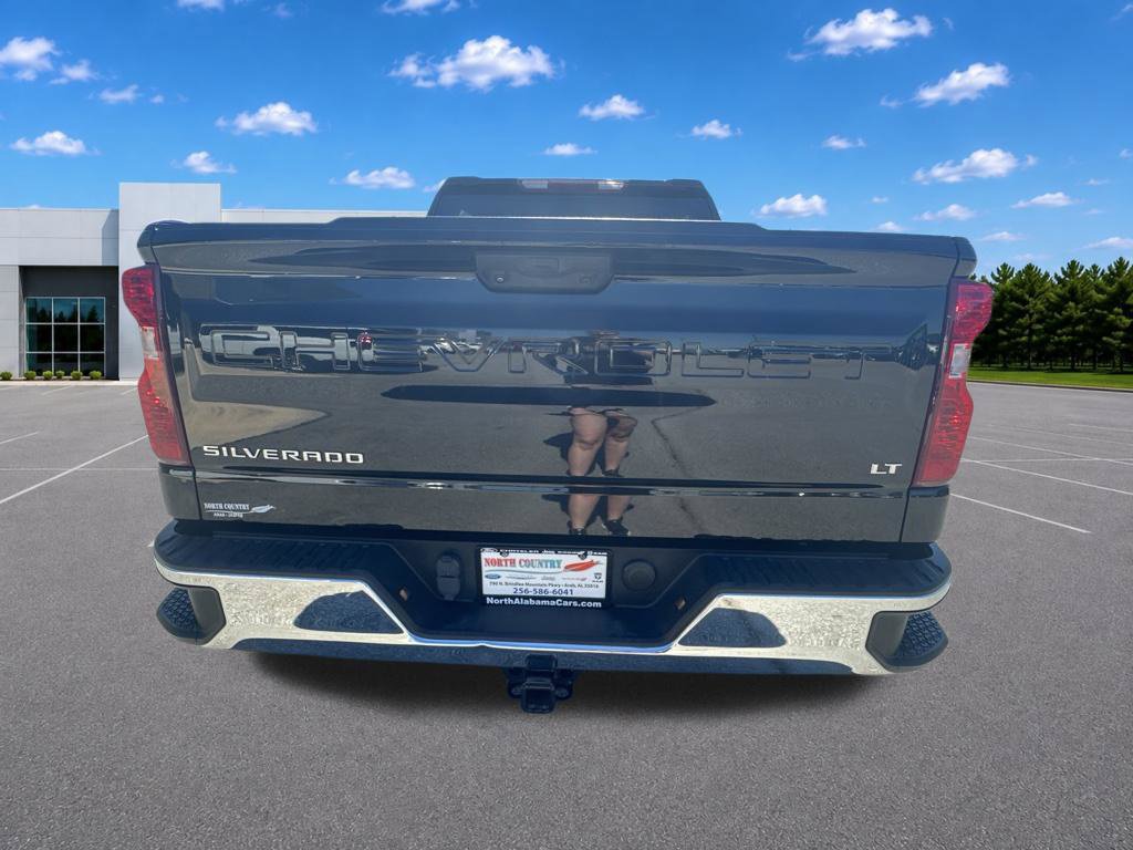 Used 2022 Chevrolet Silverado 1500 LT AWD/4WD image 10