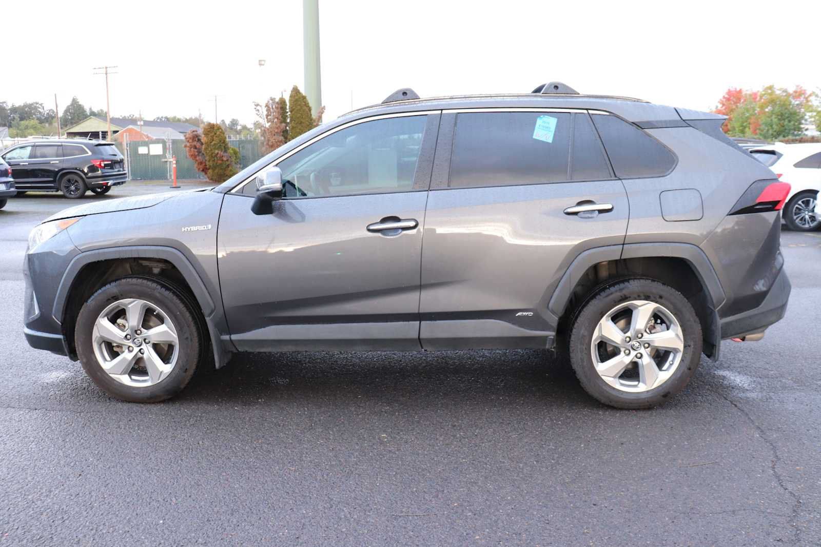 Used 2019 Toyota RAV4 Limited w/ Limited Grade Weather Package AWD/4WD image 8