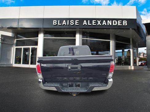 Used 2021 Toyota Tacoma TRD Off-Road w/ Blackout Package (TMS) image 4