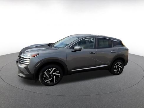 Used 2025 Nissan Kicks SV image 8