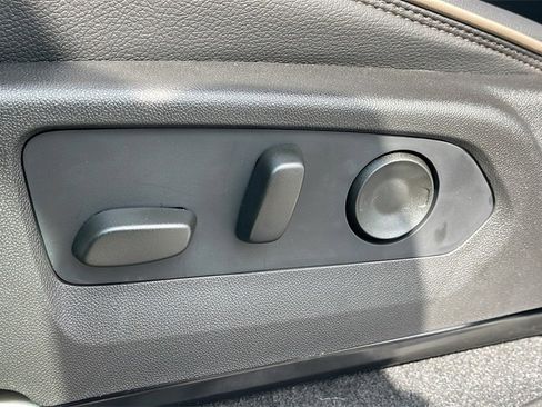 New 2026 GMC Canyon Denali image 12